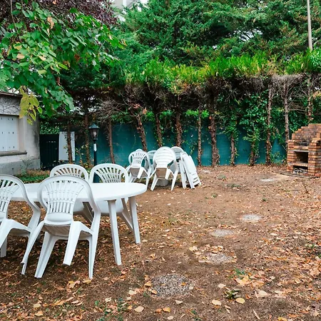 Holiday home Charmante Maison Vintage Familiale Avec Jardin